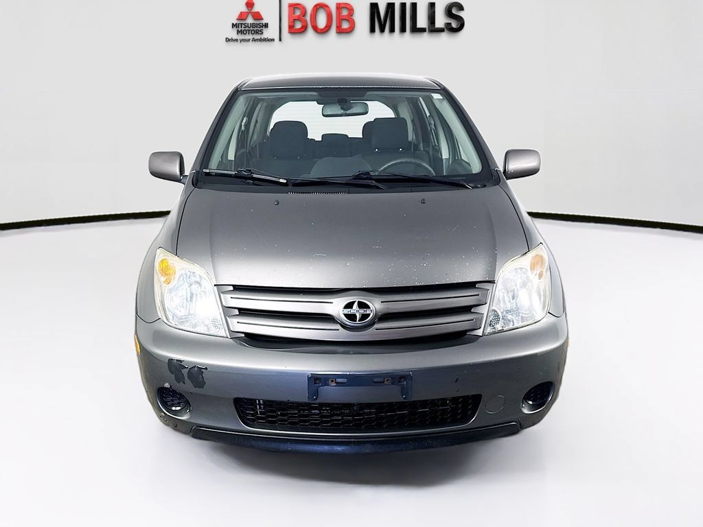 Used 2005 Scion xA FWD image 2