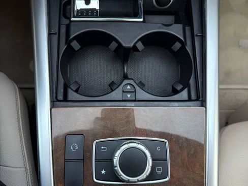 Used 2016 Mercedes-Benz E 350 4MATIC Sedan image 22