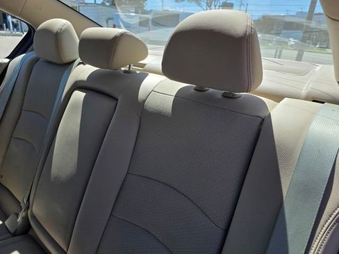 Used 2014 Honda Accord Touring image 10
