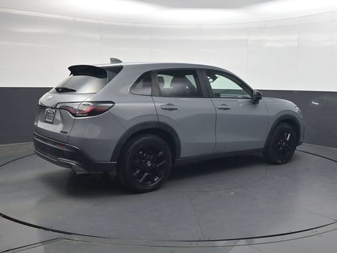 Used 2024 Honda HR-V Sport image 4