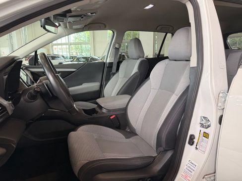 Used 2024 Subaru Outback Premium AWD/4WD image 8