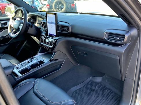 Certified 2023 Ford Explorer ST w/ Equipment Group 401A image 17