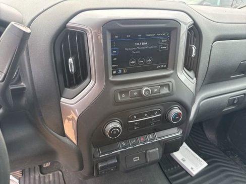 Used 2019 Chevrolet Silverado 1500 Custom Trail Boss w/ Custom Convenience Package image 15