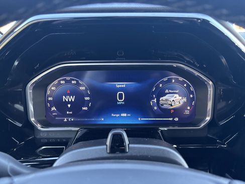 New 2026 Chevrolet Silverado 1500 High Country AWD/4WD image 18