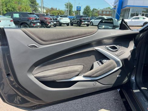 Used 2018 Chevrolet Camaro ZL1 RWD image 13