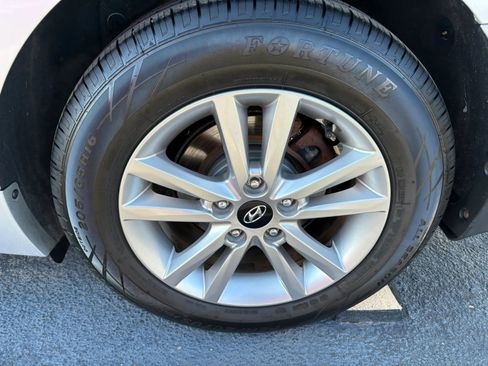 Used 2015 Hyundai Sonata SE image 22