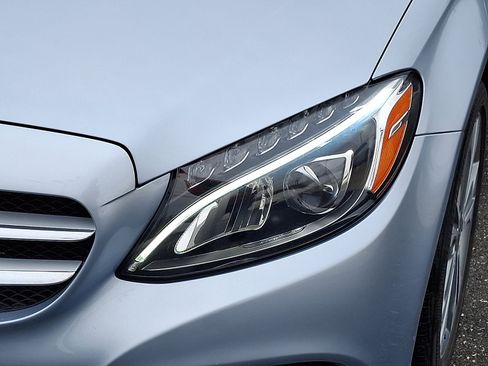 Certified 2018 Mercedes-Benz C 300 4MATIC Sedan image 9