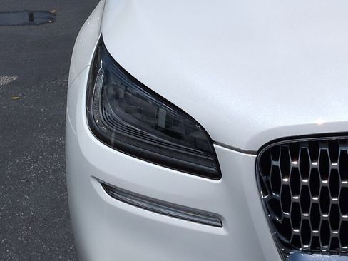 Certified 2020 Lincoln Corsair FWD image 11