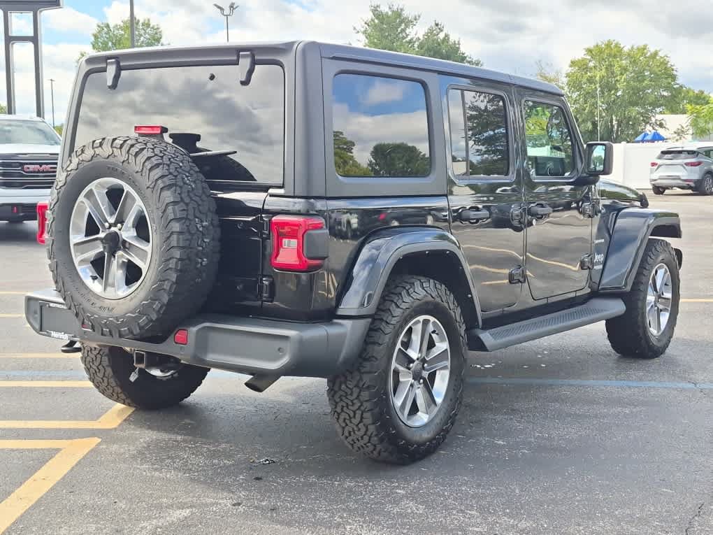 Used 2021 Jeep Wrangler Unlimited Sahara AWD/4WD image 3