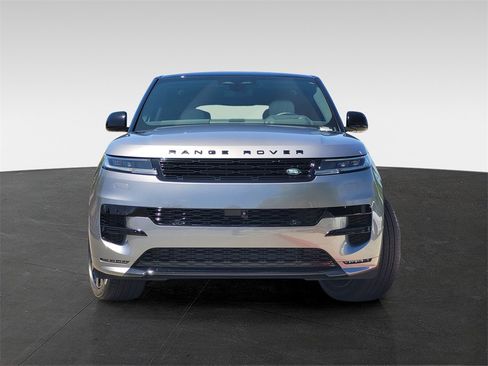 New 2025 Land Rover Range Rover Sport Dynamic SE image 2