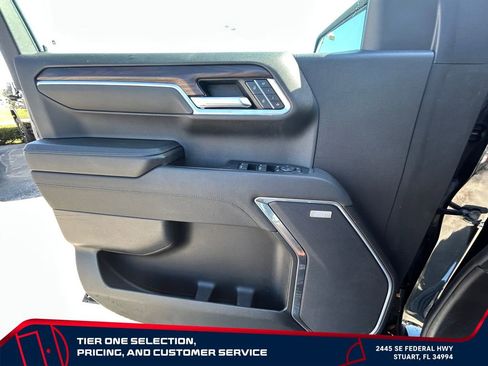 Used 2023 GMC Sierra 1500 SLT w/ SLT Premium Plus Package AWD/4WD image 25
