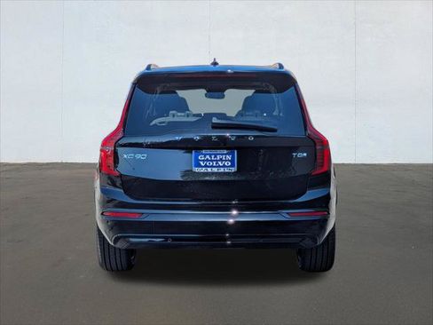 New 2026 Volvo XC90 T8 Ultra w/ Protection Package AWD/4WD image 5