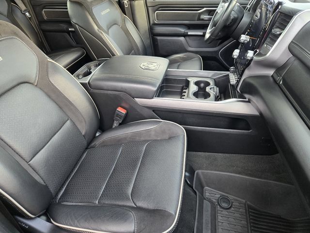 Used 2023 RAM 1500 Laramie AWD/4WD image 19