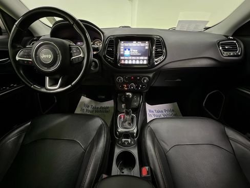 Used 2020 Jeep Compass Limited AWD/4WD image 19