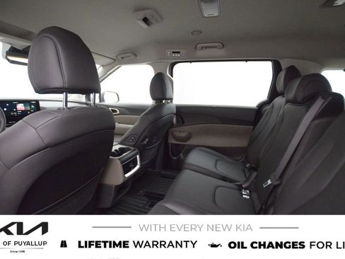 New 2026 Kia Carnival EX image 12