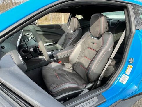 Used 2023 Chevrolet Camaro ZL1 RWD image 17