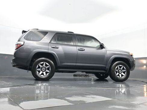 Used 2018 Toyota 4Runner TRD Off-Road image 24