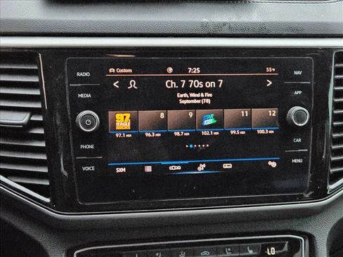 Used 2022 Volkswagen Atlas SEL Premium image 15