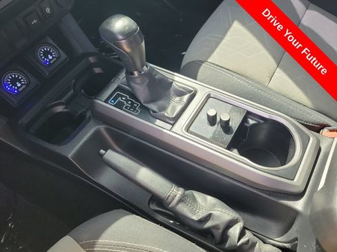 Used 2022 Toyota Tacoma TRD Sport w/ TRD Premium Sport Package RWD image 15
