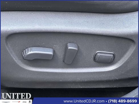 Used 2018 Nissan Rogue SL image 17