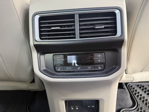 Used 2026 Volkswagen Atlas SEL Premium R-Line AWD/4WD image 15