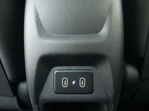 New 2025 Hyundai Venue Limited image 25