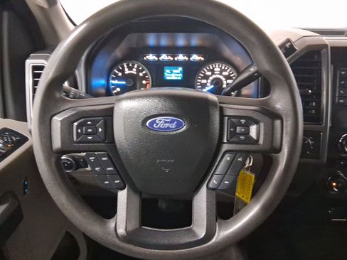 Used 2018 Ford F150 XLT AWD/4WD image 21