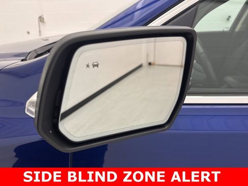 Used 2023 GMC Acadia Denali w/ Denali Ultimate Package image 11