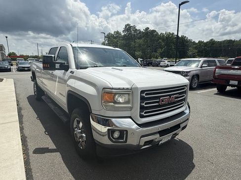 Used 2016 GMC Sierra 3500 SLT w/ Duramax Plus Package AWD/4WD image 8