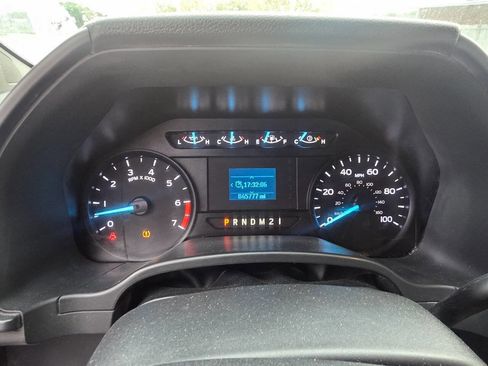 Used 2019 Ford F250 XL w/ Power Equipment Group AWD/4WD image 18