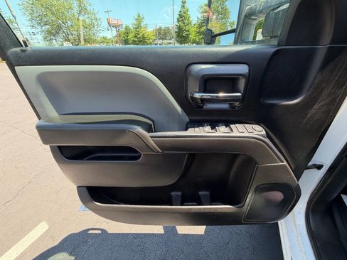 Used 2019 GMC Sierra 3500 4x4 Crew Cab w/ Sierra Convenience Package image 16
