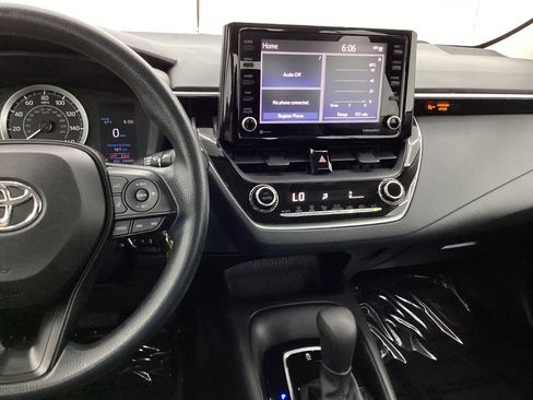 Used 2022 Toyota Corolla LE FWD image 33