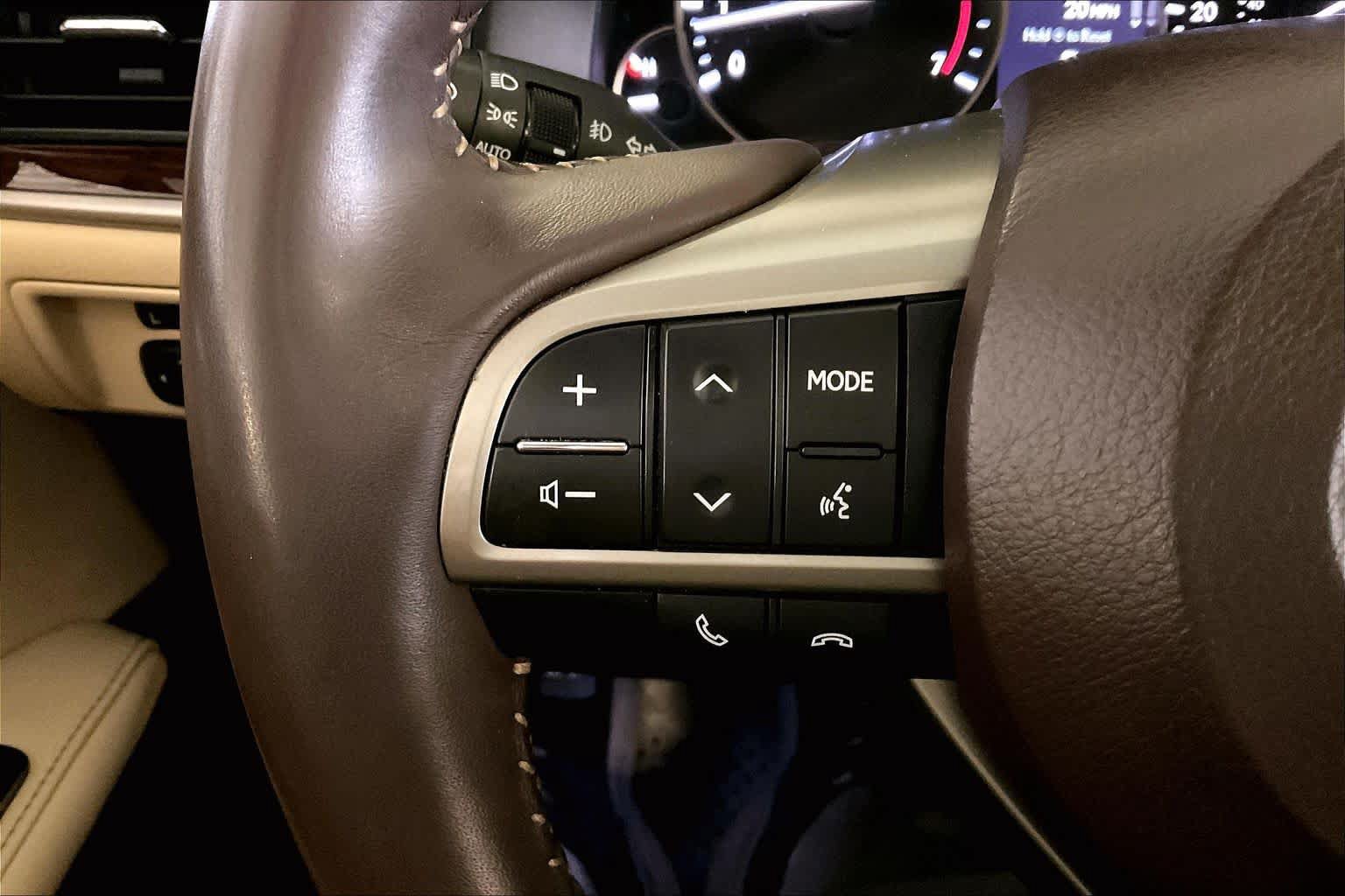 Used 2017 Lexus ES 350 w/ Premium Package FWD image 22