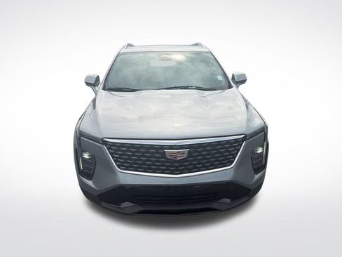 Used 2025 Cadillac XT4 Premium Luxury FWD image 18