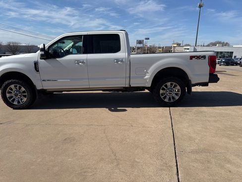 Used 2021 Ford F250 Limited image 4