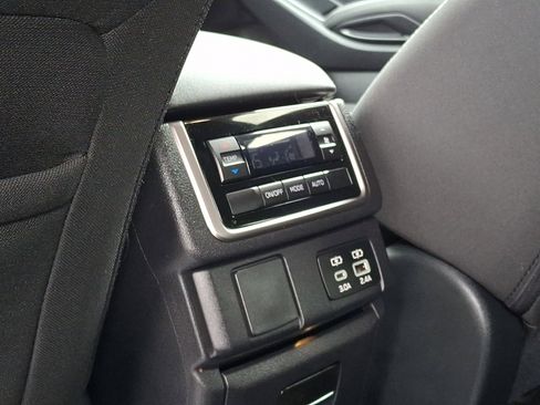 Certified 2025 Subaru Ascent Premium AWD/4WD image 11