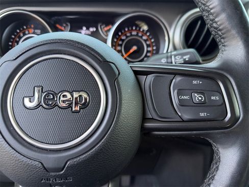 Used 2022 Jeep Gladiator Sport image 26