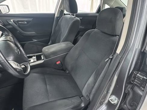 Used 2014 Nissan Altima 2.5 SV image 10