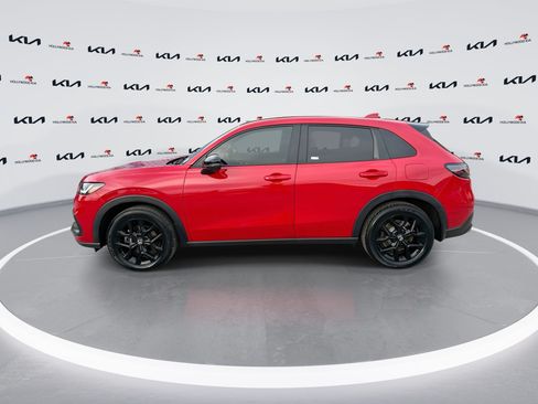 Used 2025 Honda HR-V Sport image 9