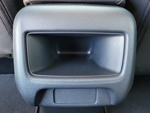 Certified 2027 Honda HR-V LX image 12