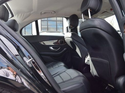 Used 2017 Mercedes-Benz C 300 4MATIC Sedan image 29