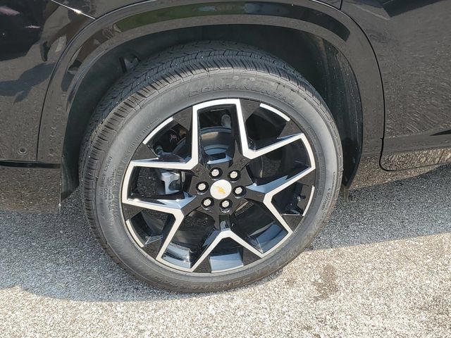 New 2026 Chevrolet Traverse High Country w/ LPO, Floor Liner Package FWD image 5