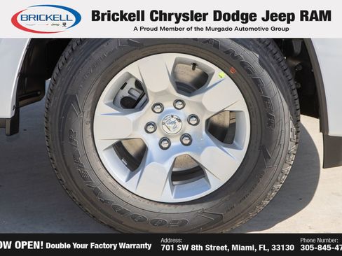 New 2026 RAM 1500 4x4 Crew Cab image 37