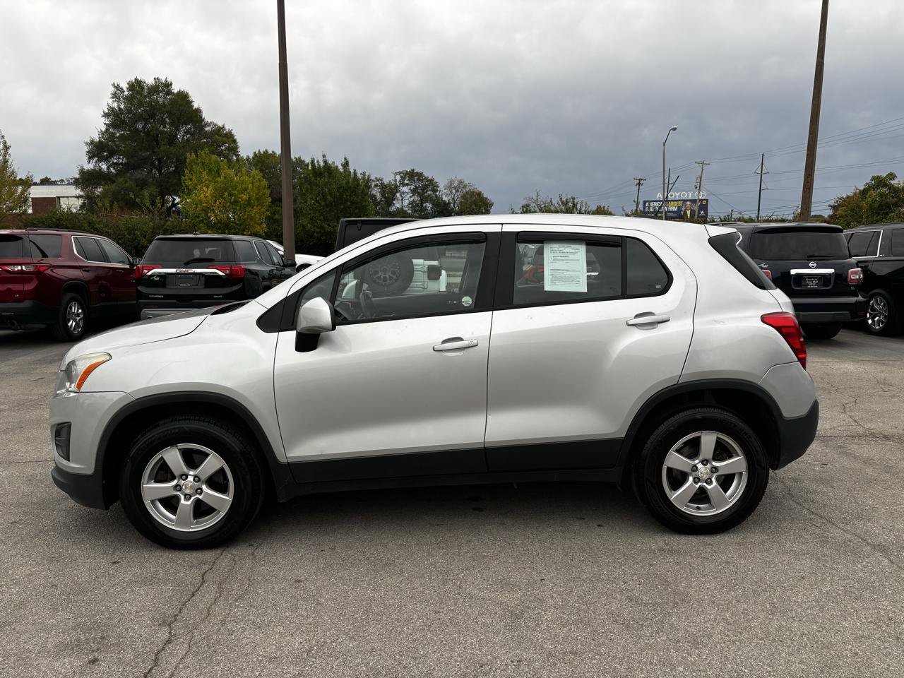Used 2016 Chevrolet Trax LS AWD/4WD image 6