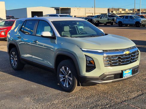 New 2026 Chevrolet Equinox LT image 7