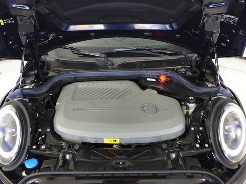 Used 2022 MINI Cooper SE image 6