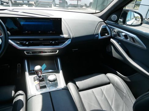 Used 2023 BMW XM AWD/4WD image 14