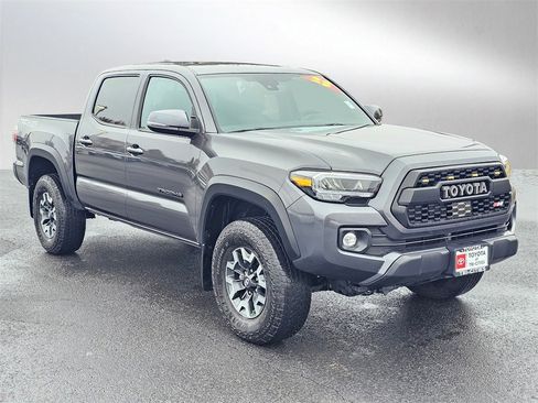 Used 2023 Toyota Tacoma SR image 7