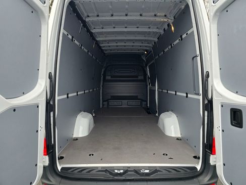 New 2025 Mercedes-Benz Sprinter 2500 image 15
