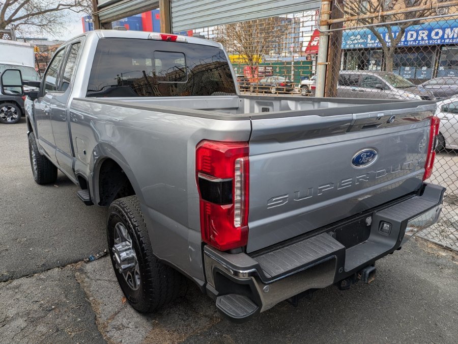 Used 2023 Ford F250 Lariat AWD/4WD image 4